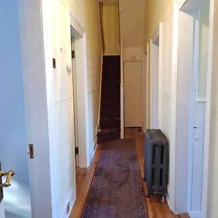 Homestay Double Victorian Townhouse - Town Centre - Homestay Shared Accom
